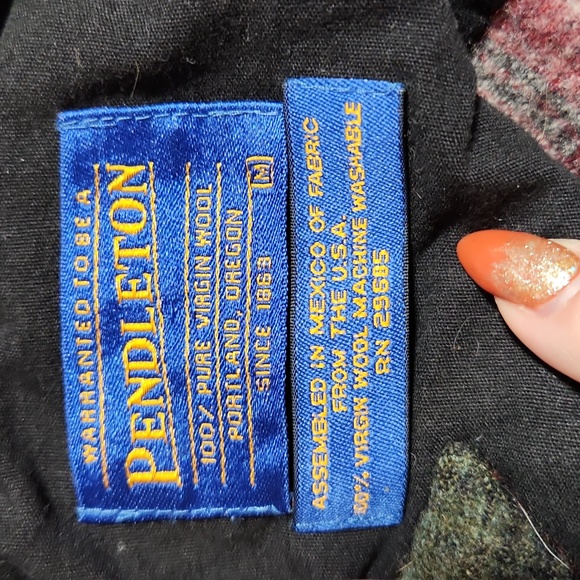 Pendleton wool button up - Picture 3 of 3